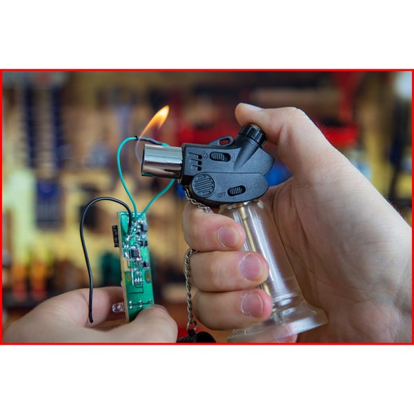 Werkzeugkoffer mit Brilliant Tools Logo