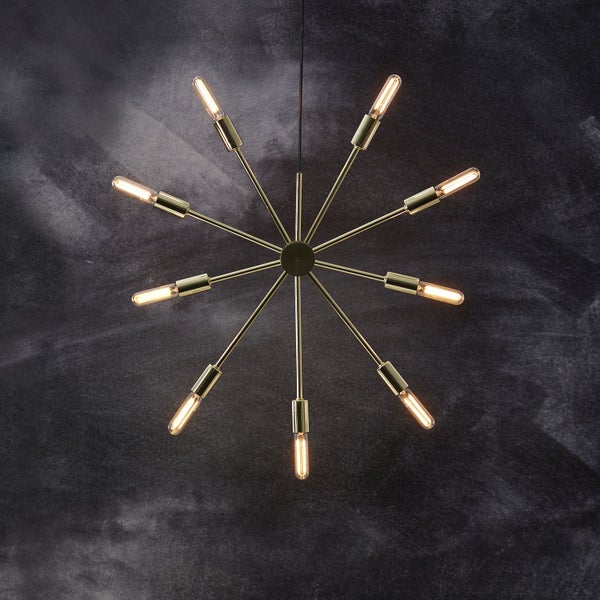 Sternförmige Hängeleuchte mit Leuchtmitteln an goldenen Armen