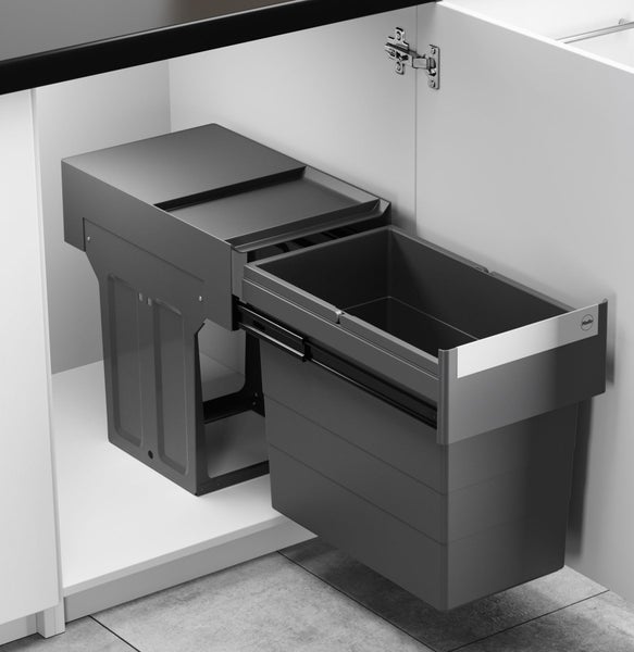 Abfalltrennsystem für den Einbau in einen Küchenschrank.