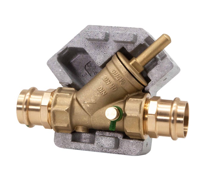 Schrägsitzventil aus Messing mit Pressanschluss Nennweite 40 und Dämmschale.