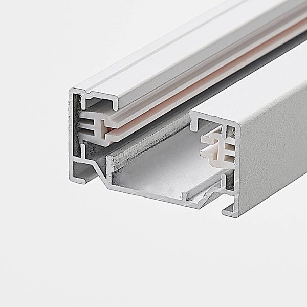 Weiße Stromschiene aus Metall für Schienensysteme, Detailansicht des Profils.