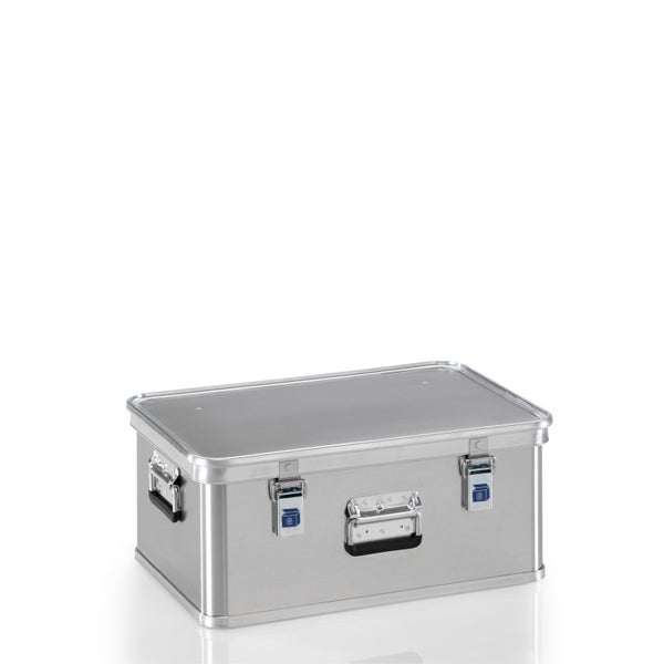 Robuste Aluminiumbox mit Deckel, zwei Hebelspannverschlüssen und drei Tragegriffen mit schwarzer Ummantelung.