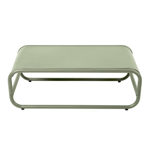 Moderner Lounge-Tisch aus Metall für Garten und Terrasse mit abgerundeten Ecken und Rohrgestell.