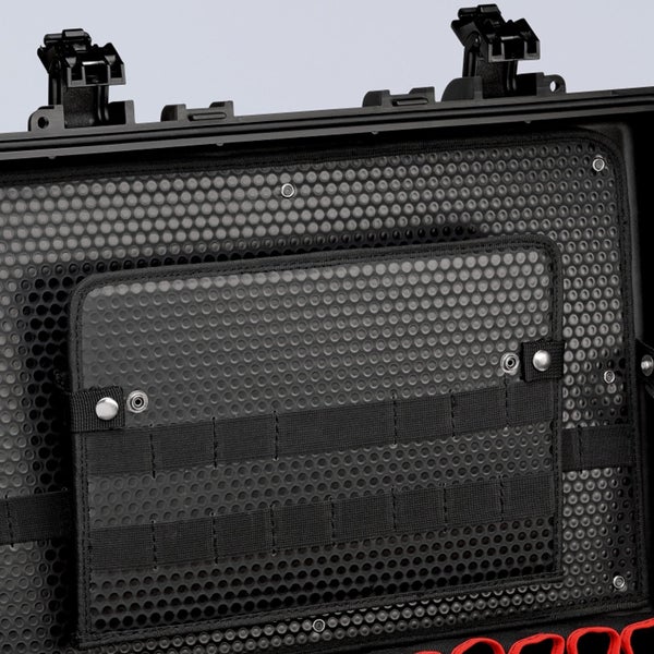 Detailansicht der Werkzeugkoffer Innenausstattung mit Fächern und Halterungen