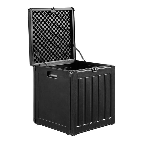 Schwarze Gartenbox aus Kunststoff mit geöffnetem Deckel und Griffmulde.