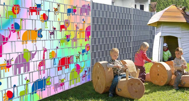 Doppelstabmattenzaun mit Tiermotiven und blickdichter Zaun für den Garten