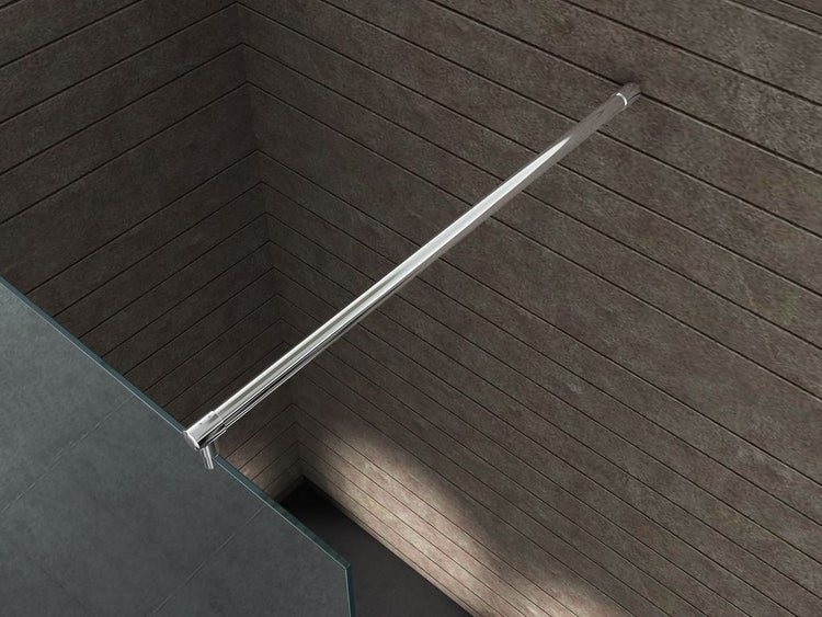 Detailansicht einer Duschkabine mit silberfarbener Stabilisierungsstange