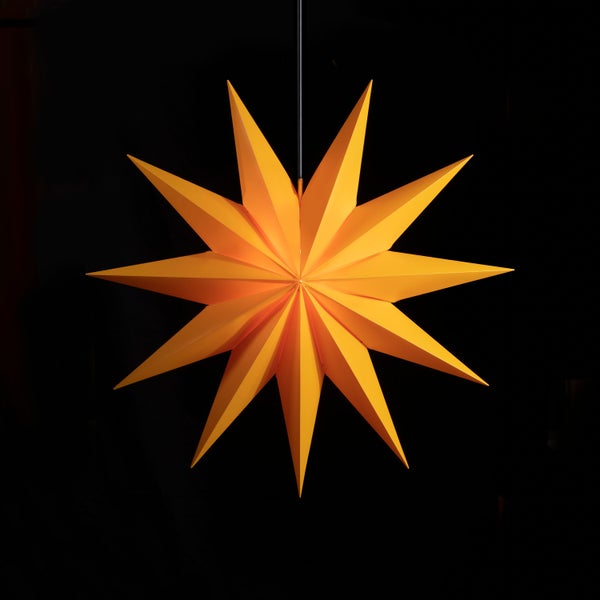 Magnettafel mit Magneten und Pinnwand mit Reißnägeln