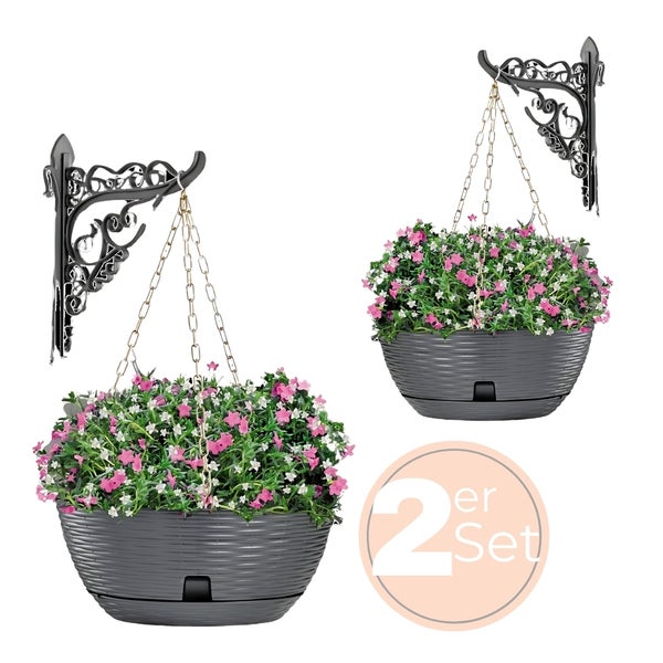 Zwei Hängekörbe mit Blumen und Wandhalterungen im Set