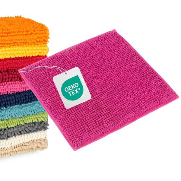 Weiche Badematte aus Chenille mit Oeko-Tex-Zertifizierung und Stapel weiterer Farben.