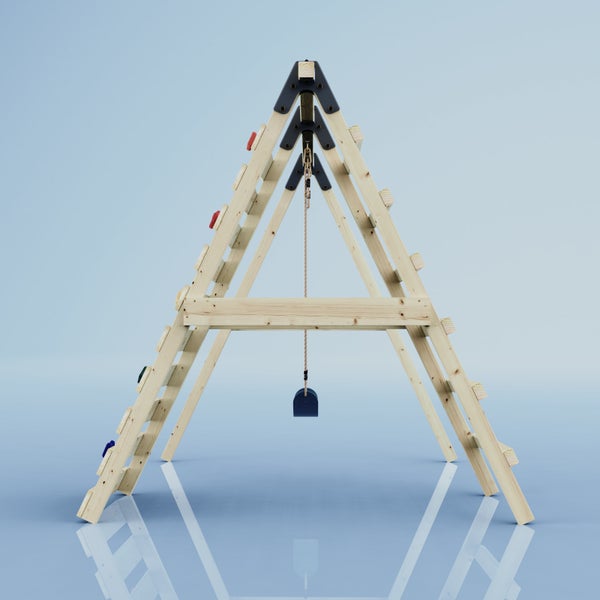 Kletterdreieck aus Holz für Kinder mit Klettersteinen, Sprossenleiter und Seilsitz.