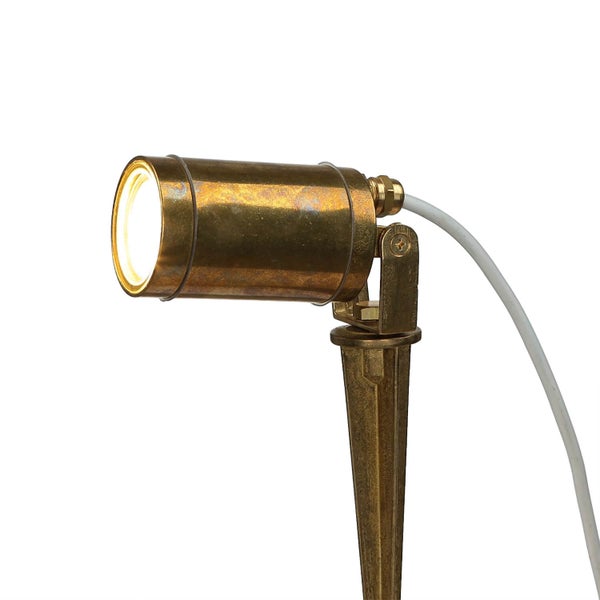 Gartenstrahler aus Metall mit Erdspieß