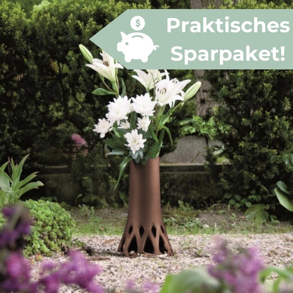 Blumenstrauß in Grabvase mit Aufschrift Praktisches Sparpaket