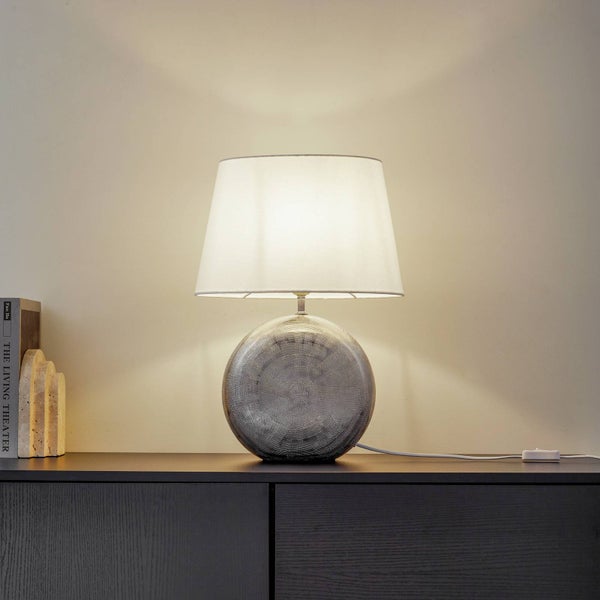 Lindby Tischlampe, Tischleuchte Stoffschirm weiß Nachttischlampe Stoffschirmlampe 1x E27 max. 60W ohne Leuchtmittel Schlafzimmerlampe