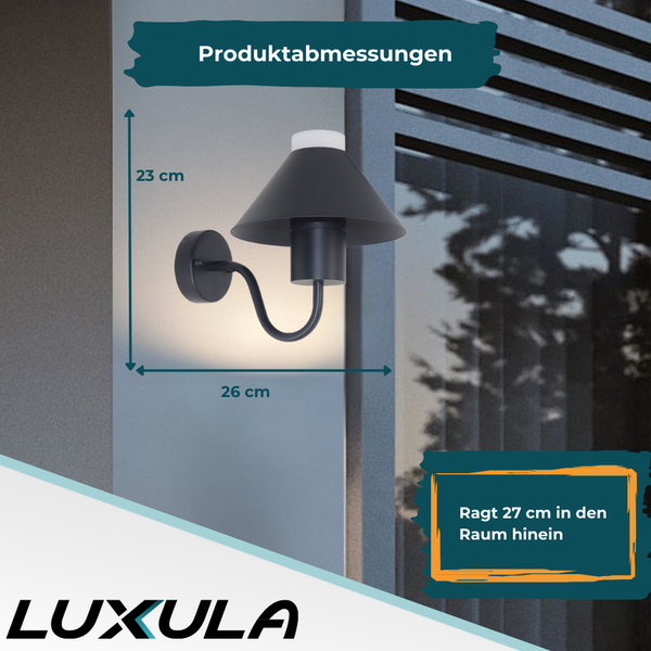 Produktabmessungen der Wandleuchte: Höhe 23 Zentimeter, Breite 26 Zentimeter, Tiefe 27 Zentimeter. Luxula Logo.