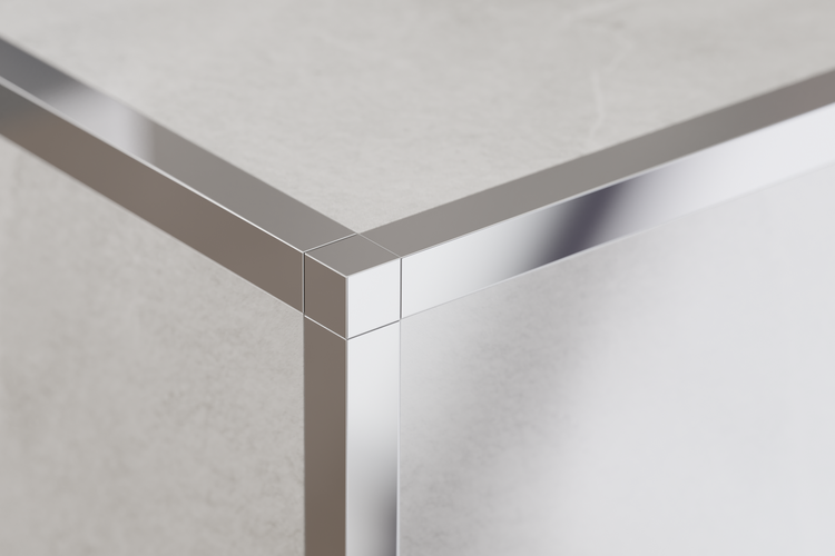 Detailansicht einer Ecke mit Fliesenschiene