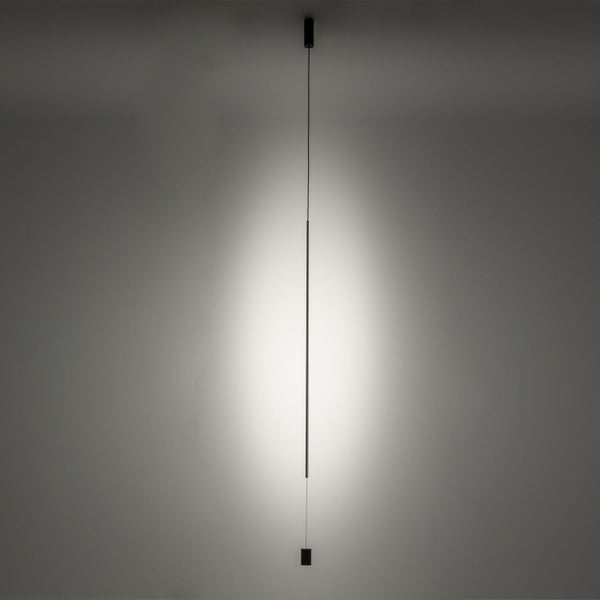 Hängeleuchte mit geradem Leuchtstab und Abhängung