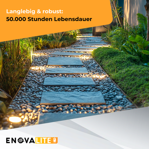 Gartenweg mit Steinplatten, Kies und Wegbeleuchtung