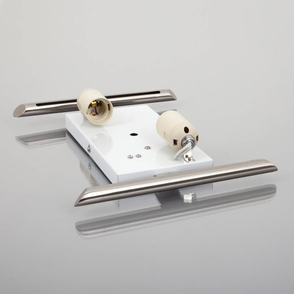 Deckenleuchte mit zwei Fassungen und Metallstreben