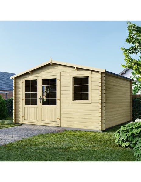 Holzgartenhaus mit Doppeltür und einem Fenster auf einer Rasenfläche in einem Garten.