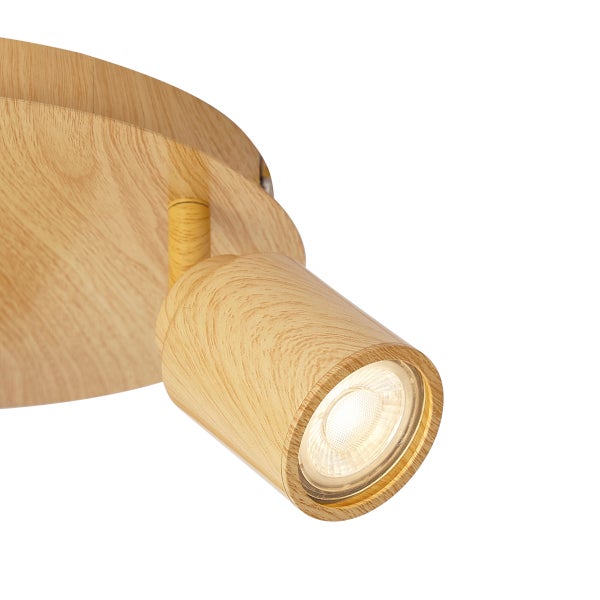 Deckenstrahler aus Holz mit einem verstellbaren Spot und LED Leuchtmittel