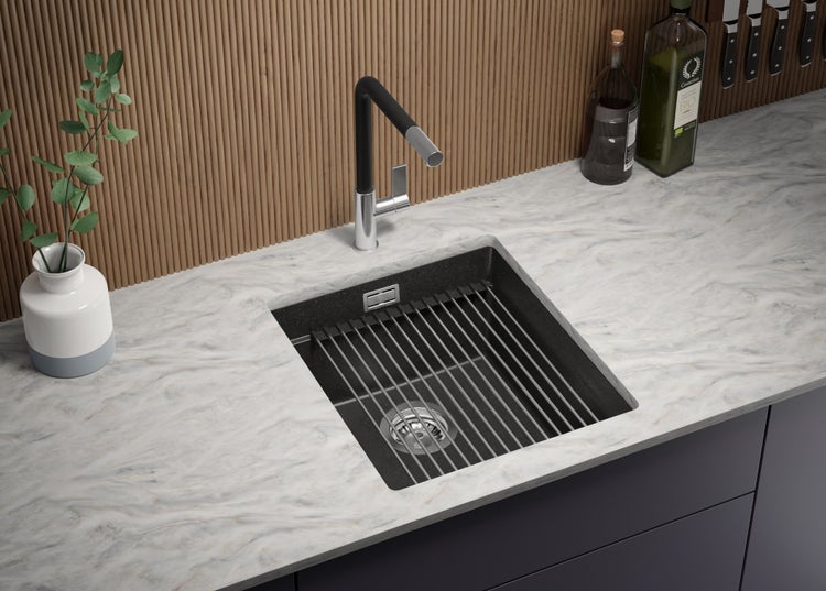 PRIMAGRAN Unterbauspüle Granit Anthrazit 41x47cm, Spülbecken 1 Becken + Küchenarmatur 40x20cm + Ablauf-Set + Aufrollbare Abtropffläche, Granitspüle ab 45er Unterschrank - Praga