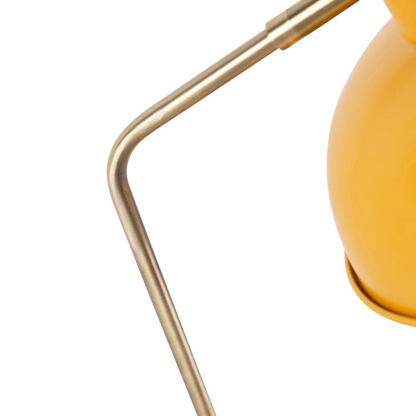 Detail einer Tischleuchte mit Metallgestell