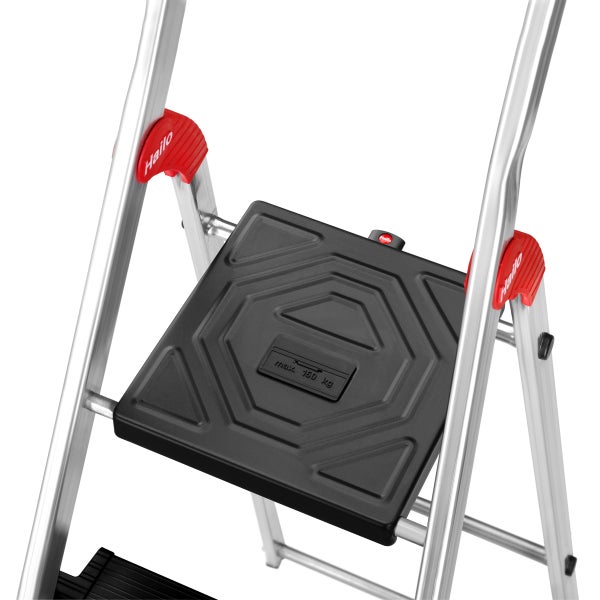 Detailansicht einer Hailo Trittleiter mit einer maximalen Tragkraft von 150 kg