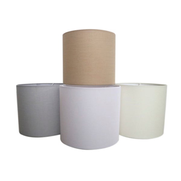 Verschiedene Lampenschirme aus Stoff