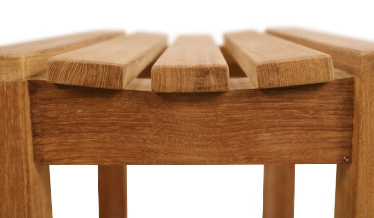 Detailansicht eines Hockers aus Holz