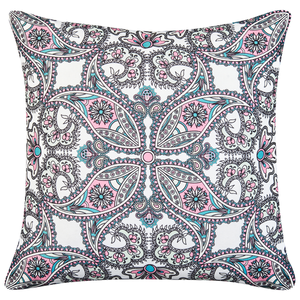 Quadratisches Dekokissen mit symmetrischem Paisleymuster und floralen Ornamenten.