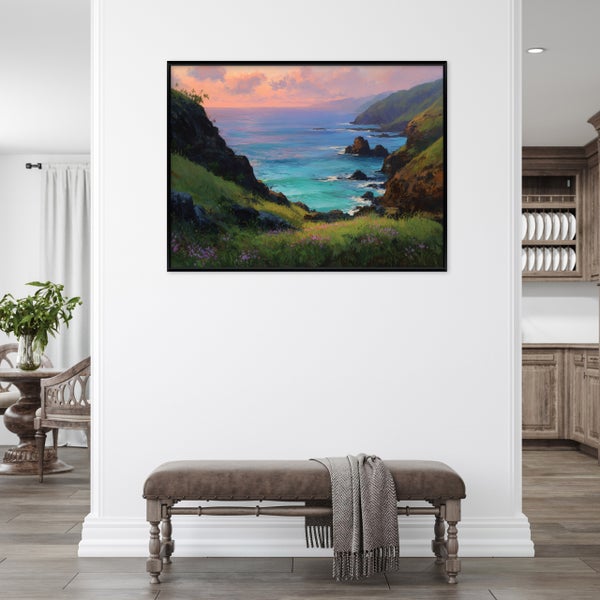 Gerahmtes Wandbild mit Küstenlandschaft über einer Sitzbank in einem modern eingerichteten Wohnbereich.