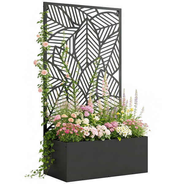 Schwarzer Pflanzkasten aus Metall mit hohem Sichtschutz im Blätterdesign, bepflanzt mit bunten Blumen und einer Kletterrose.