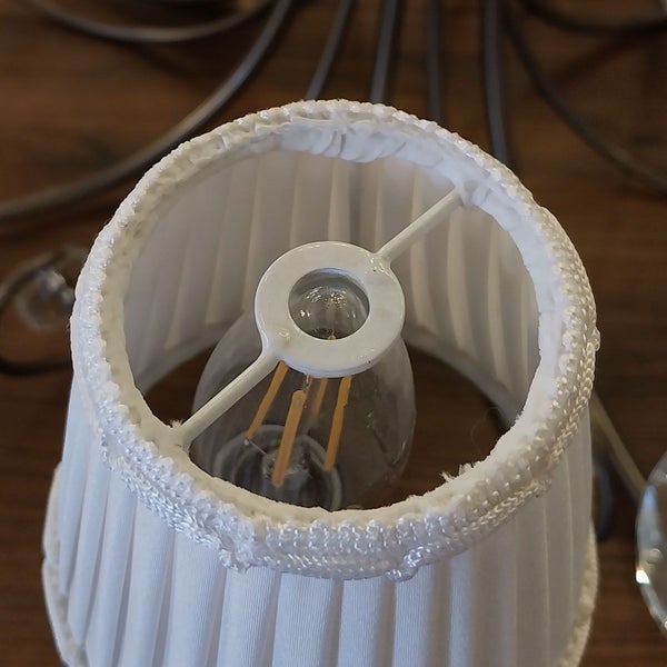 Lampenschirm Aufsetzschirm für Kronleuchter Vintage weiß Seide Steckschirm