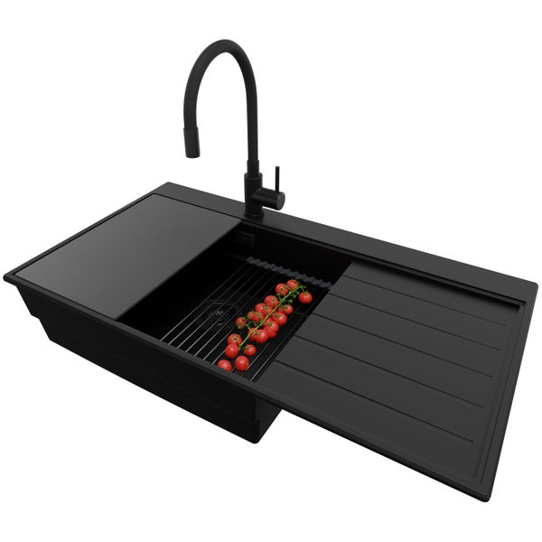 Spüle mit Abtropffläche und Wasserhahn