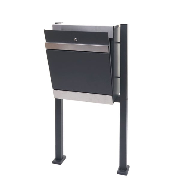 Briefkasten mit Ständer und geöffneter Klappe