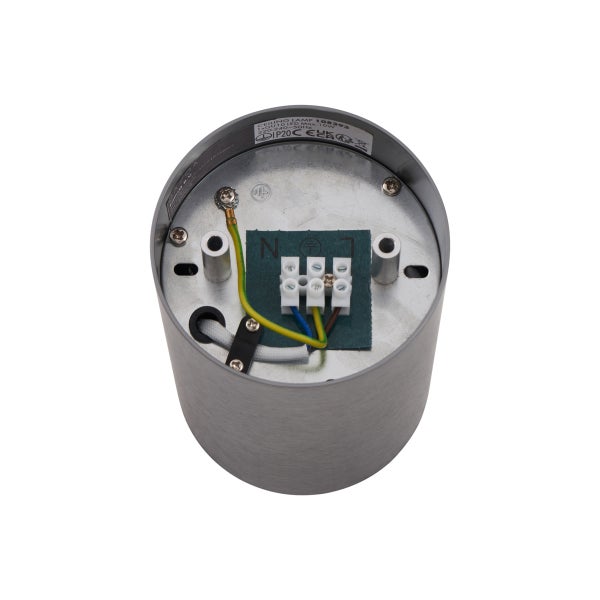 Unterseite einer Deckenlampe mit Verkabelung