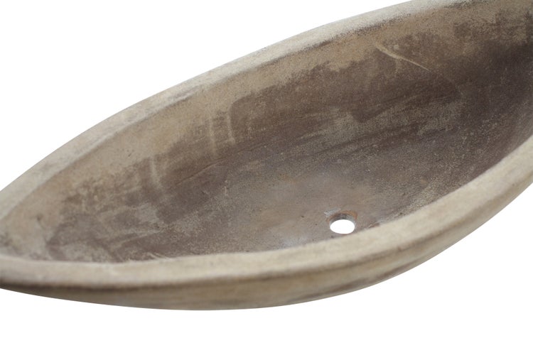 Schale aus Steingut mit Abzugsloch