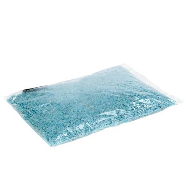 Hellblauer Dekokies in einem transparenten Kunststoffbeutel.