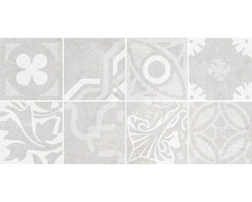 Acht gemusterte Fliesen für Wand und Boden