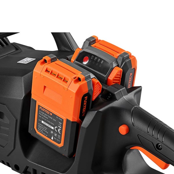 Fuxtec Akku-Kettensäge mit zwei Akkus