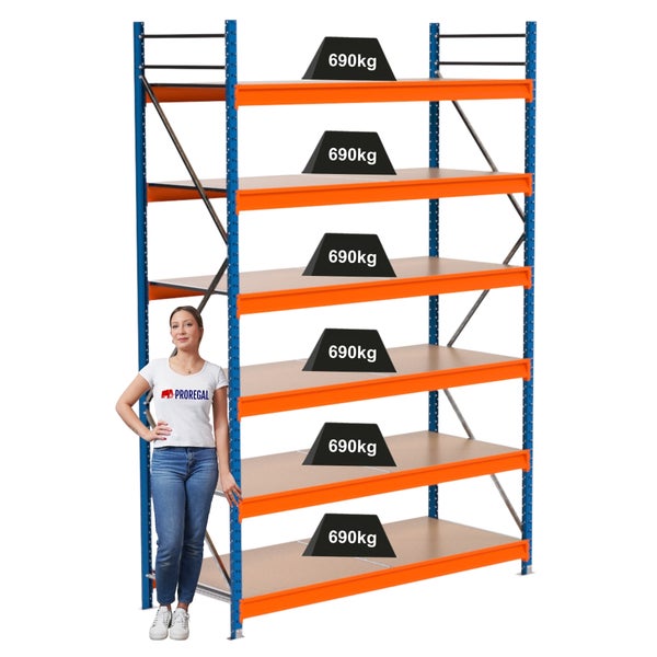 Hochregal mit sechs Ebenen und einer Traglast von 690 Kilogramm pro Ebene.