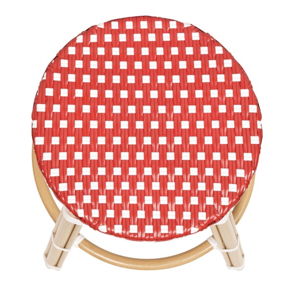 Runder Hocker mit rot-weiß geflochtener Sitzfläche aus Kunststoff und Gestell in Bambusoptik, Draufsicht.