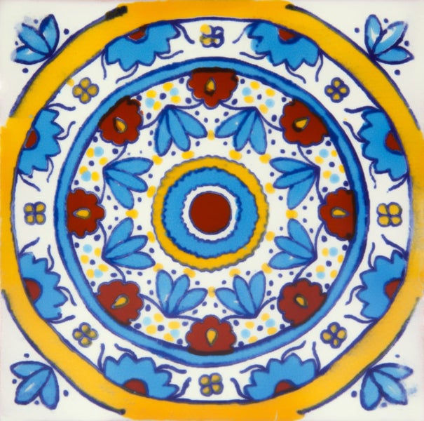 Dekorative Fliese mit floralem Muster für Innenräume