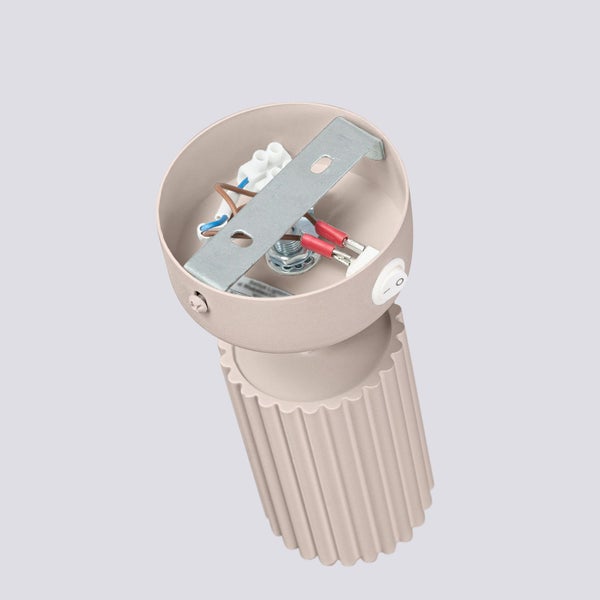 Deckenleuchte mit Anschlussklemmen und Montagebügel