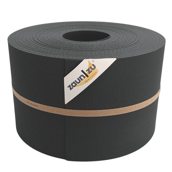 Eine Rolle Zaun Sichtschutzstreifen von Zaunzu mit Markenlogo und Kennzeichnung für Recyclingfähigkeit.