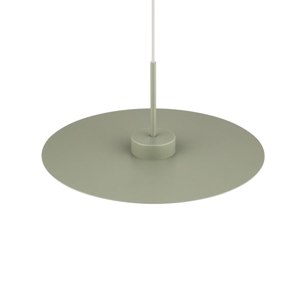 Flache, runde Pendelleuchte in Salbeigrün mit zylindrischer Halterung und weißem Kabel.