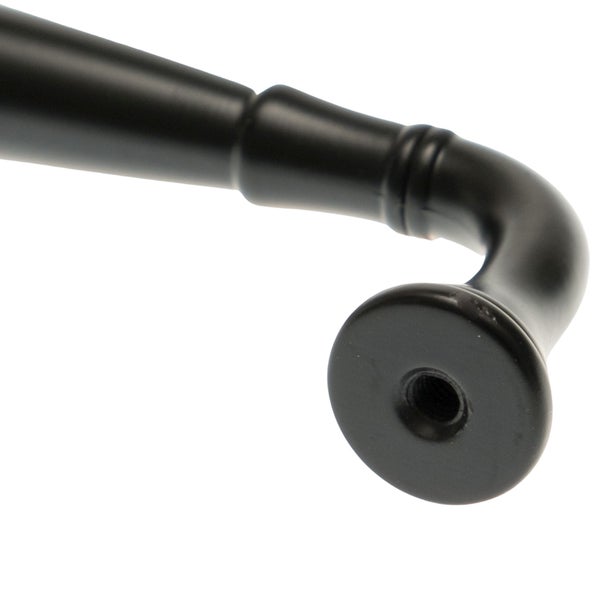 Detailansicht eines schwarzen Möbelgriffs