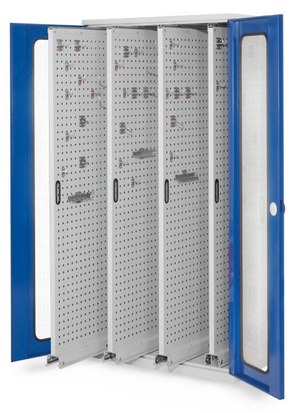 Werkzeugschrank mit Lochplatten und Zubehör zur Werkzeugaufbewahrung.
