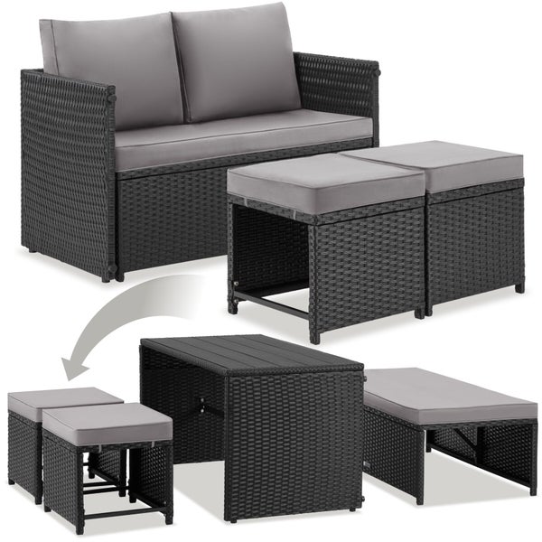 Platzsparendes Garten-Lounge-Set aus Polyrattan mit Zweisitzer Sofa und zwei Hockern inklusive Polsterauflagen.